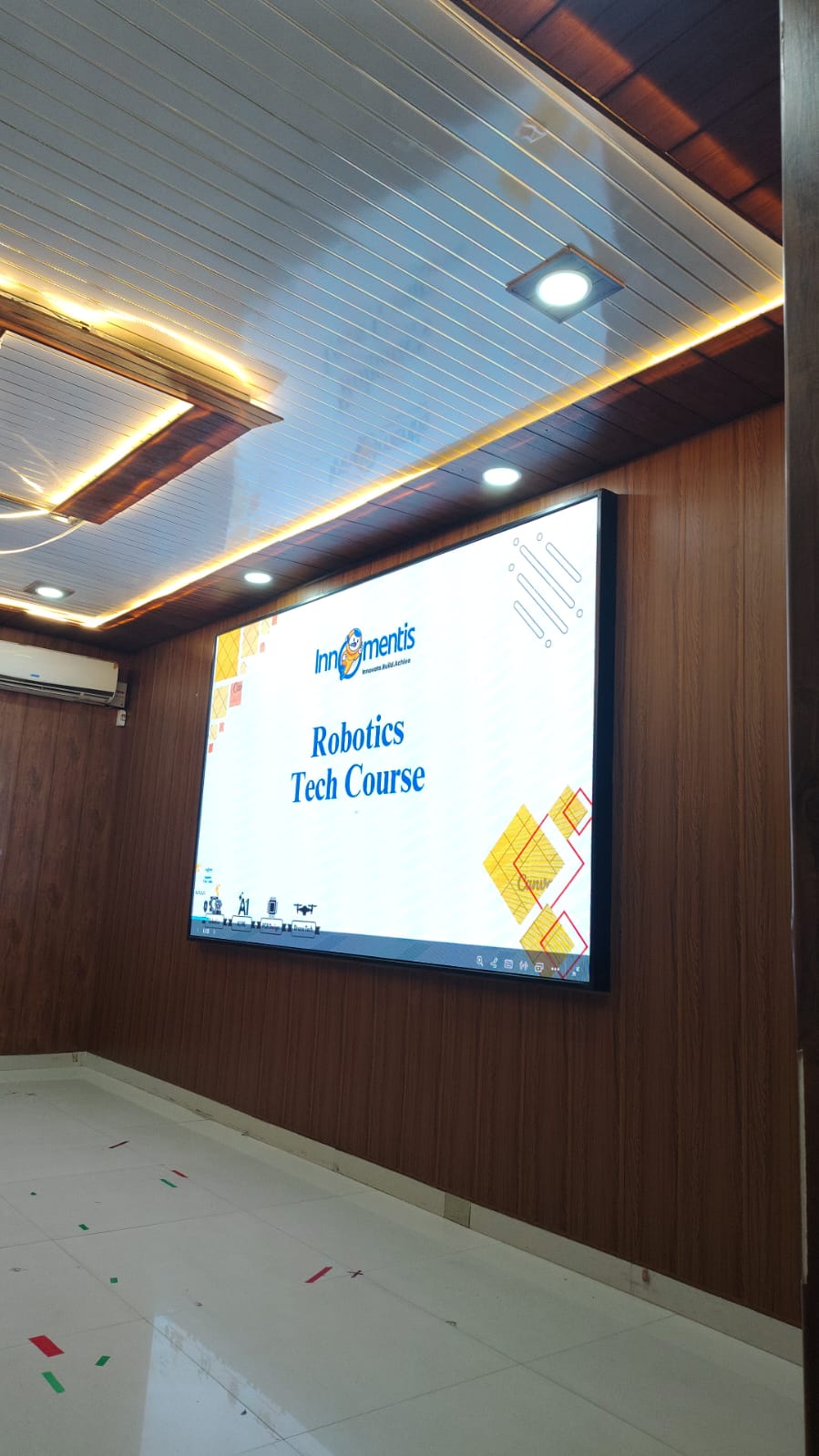 Innomentis Robotics Tech Course Smart Learning Lab